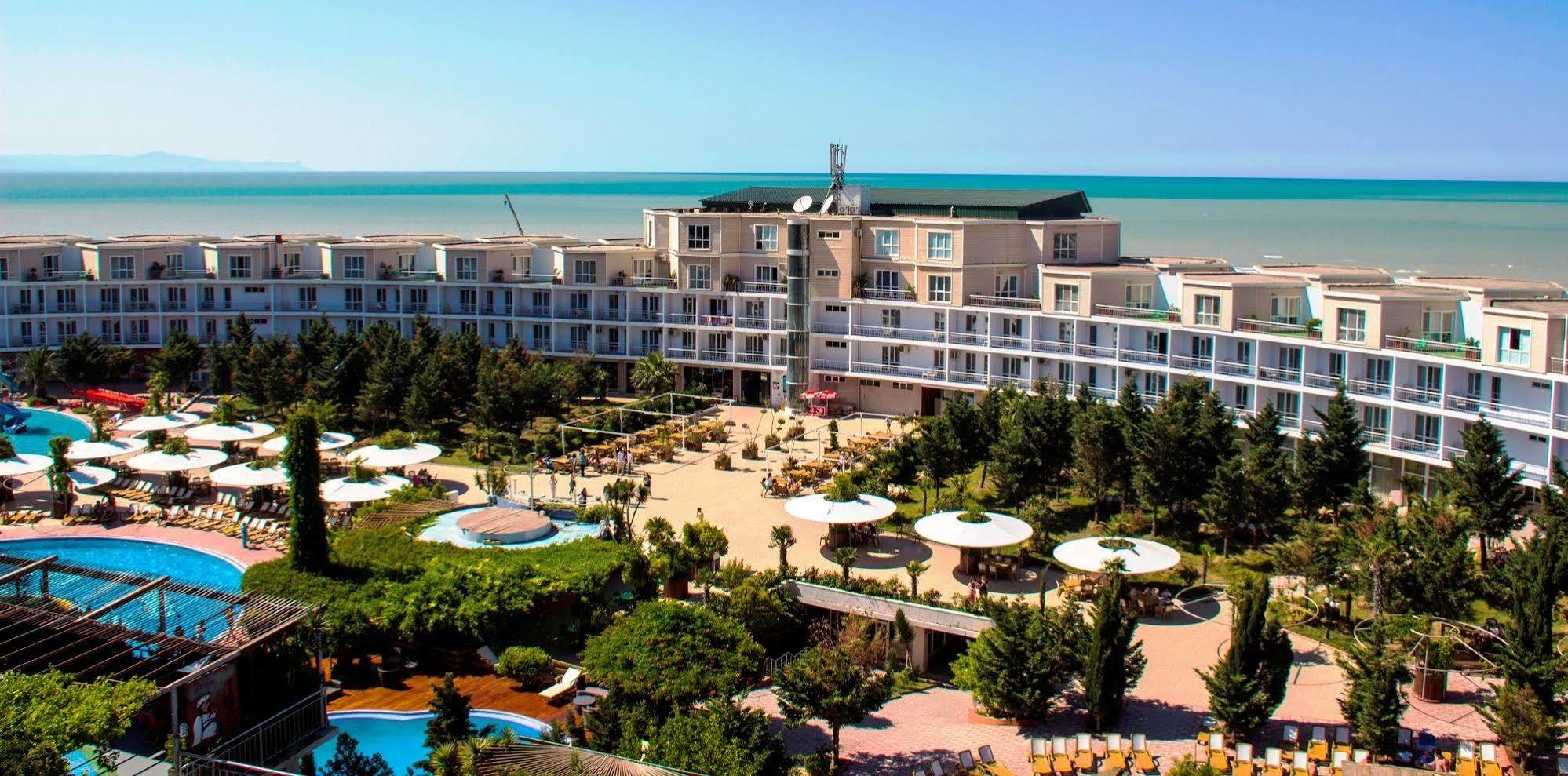 Af Hotel Aqua Park Family Resort Complex 诺夫哈那 外观 照片