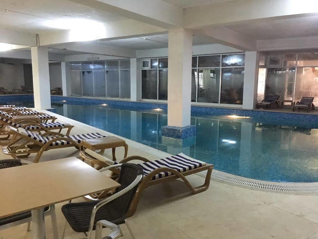 Af Hotel Aqua Park Family Resort Complex 诺夫哈那 外观 照片