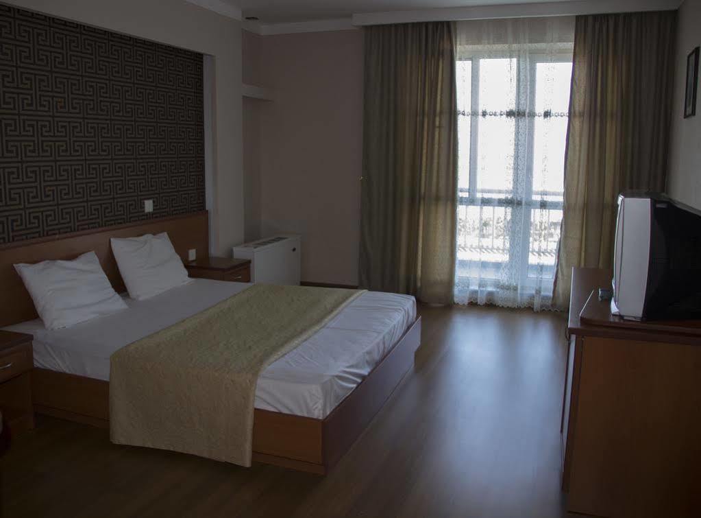 Af Hotel Aqua Park Family Resort Complex 诺夫哈那 外观 照片